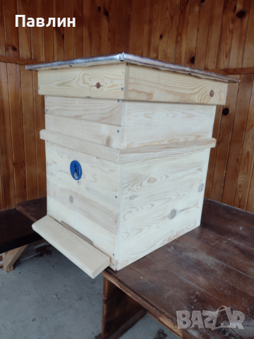 Пчелни Кошери  10 рамкови-дадан блат, кошер