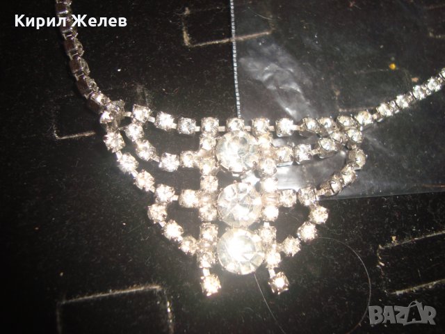 КРИСТАЛНИ КОЛИЕ ОБЕЦИ и БРОШКА МНОГО ЕФЕКТЕН АРТ МОДЕН КОМПЛЕКТ 16598, снимка 14 - Бижутерийни комплекти - 30691407