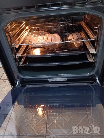 Чисто нова черна свободно стояща печка с индукционни котлони с две години гаранция!, снимка 4 - Печки, фурни - 53278540