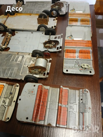 Стара полска играчка Фият 125,Полонез,части., снимка 3 - Колекции - 54111645