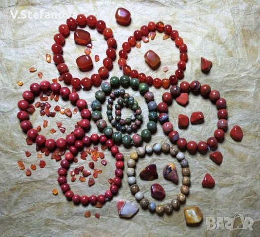 ГРИВНИ от натурални полускъпоценни камъни. 8 март. Чудесен подарък., снимка 9 - Гривни - 27400839