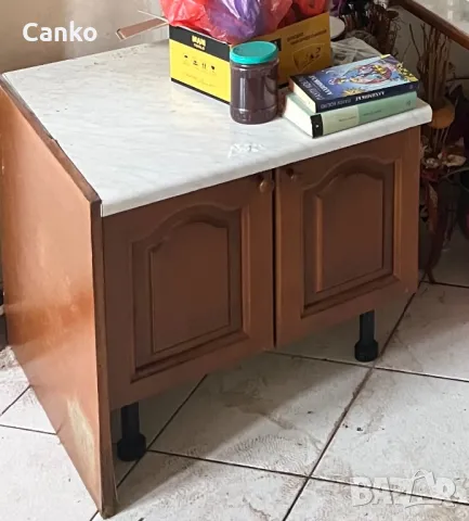 Кухненски помощен шкаф