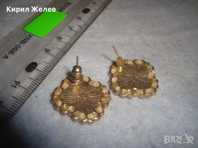 ЗЛАТИСТИ КРЪСТООБРАЗНИ КРАСИВИ с ФАСЕТИРАНИ ИСКРЯЩИ КРИСТАЛЧЕТА АРТ ОБЕЦИ 86411, снимка 3 - Обеци - 36538957