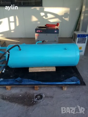 Компресорна станция-винтов компресор 11KW, изсушител и ресивер 500л.