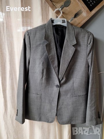 Елегантно сако,сиво- 42 размер, снимка 1 - Сака - 40631885