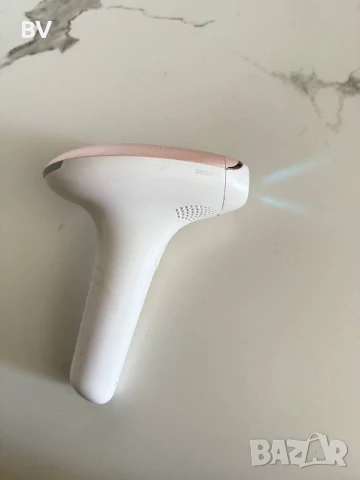 Фотоепилатор Philips Lumea Essential SC1994/00, снимка 1