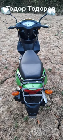 Скутер 870км. 49cc 4т. С документи , снимка 9 - Мотоциклети и мототехника - 56106288