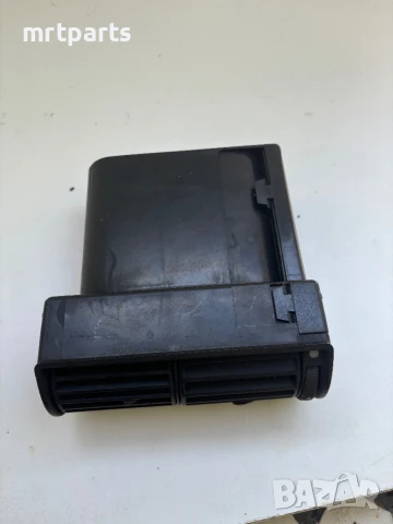 Десен въздуховод за табло за Audi A6 C4/Audi100, снимка 3 - Части - 51245843