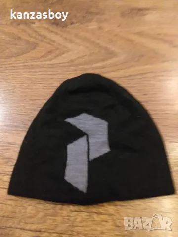 peak performance block hat - страхотна зимна шапка , снимка 2 - Шапки - 48119033