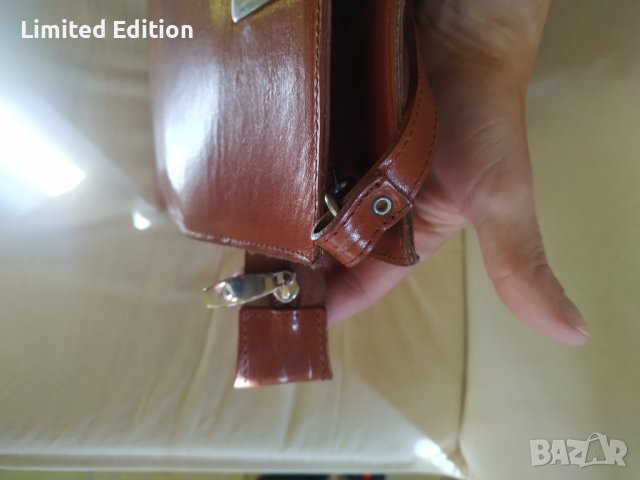 Италианска дамска чанта ТЕЛЕШКИ БОКС, снимка 5 - Чанти - 42793029