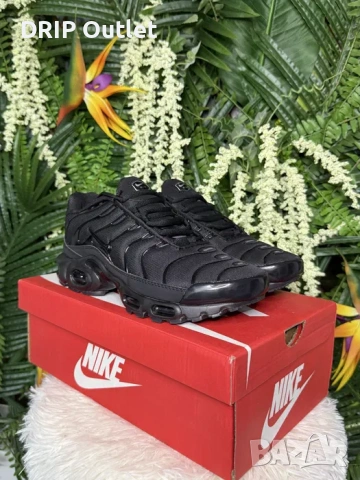 !НОВИ! Nike Air Max Plus 'TN' | Triple Black | + КУТИЯ, снимка 3 - Маратонки - 54167853