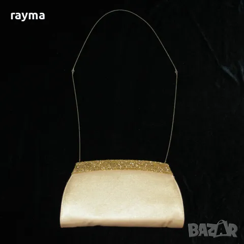 Италианска малка сатенена чанта стил клъч златист цвят 