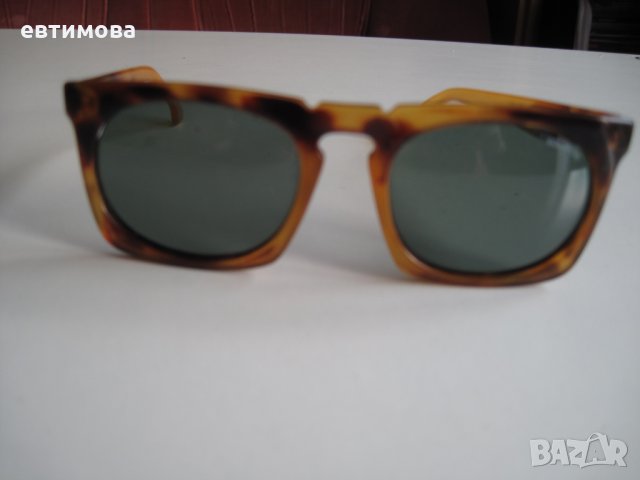 Оригинални слънчеви очила Benetton​, унисекс