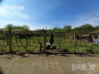 Двуетажна къща с двор на Центъра на с. Владиня, снимка 9 - Къщи - 51304745