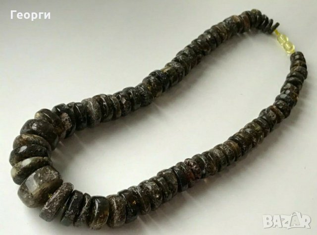 Древен изключително рядък Черен Балтийски кехлибар 71.60 грама. 