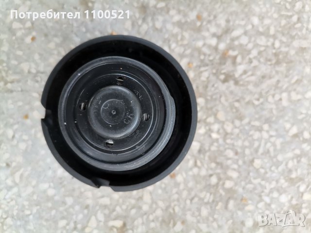 Капачка за резервоар на Фолксваген поло, снимка 3 - Части - 30548650