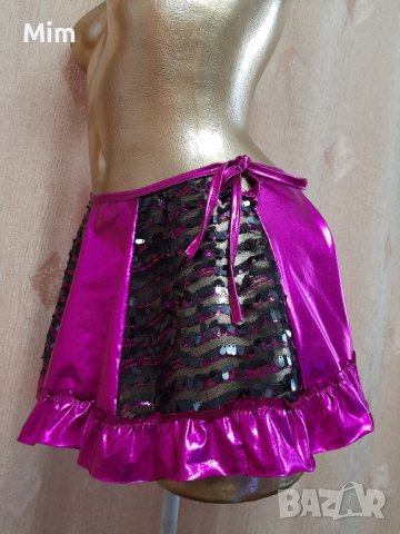 М/L Розова къса пола от еко кожа и дантела , снимка 4 - Поли - 40245280
