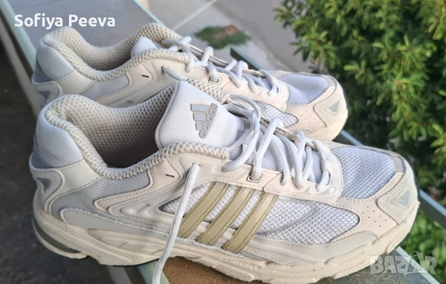 Оригинални Маратонки Adidas., снимка 8 - Маратонки - 51394770