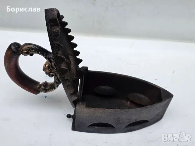 Стара ютия на жар, снимка 5 - Антикварни и старинни предмети - 56451433