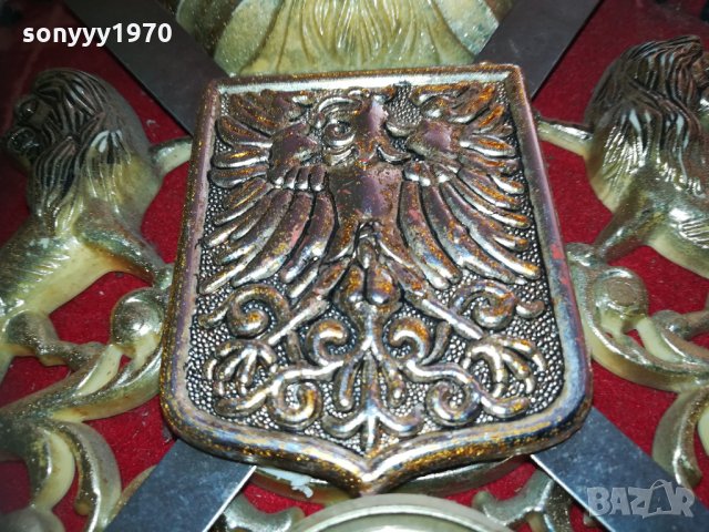 герб в червено и злато с два меча-внос франция 1810201406, снимка 7 - Колекции - 30461912