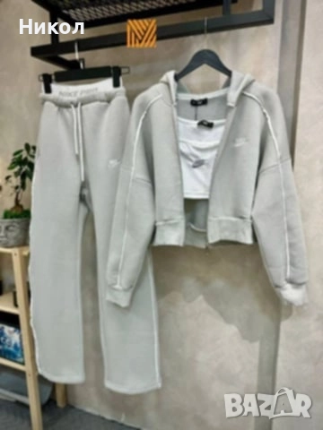 Дамски спортен екип от три части , снимка 4 - Спортни екипи - 51492414