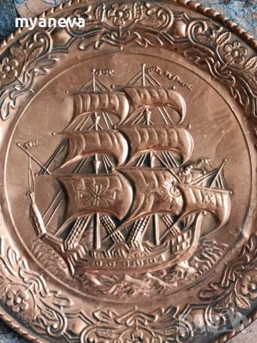 Английска медна чиния с морски дизайн и флорални орнаменти по периферията , снимка 3 - Пана - 51883228