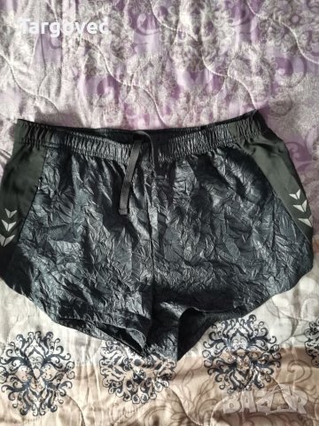 Дамски къси панталонки, снимка 1