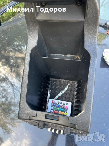 Подлакътник Волво ХС90, снимка 7 - Аксесоари и консумативи - 51460636