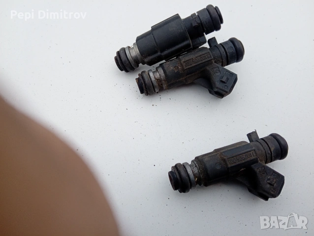 3 бензинови дюзи  030 906 031 E: VW, AUDI, SKODA, SEAT  , снимка 2 - Части - 53201652