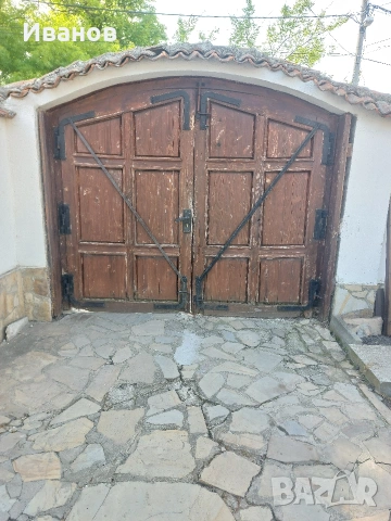 Дървена порта