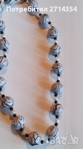 Колиета от Австрия, снимка 8 - Колиета, медальони, синджири - 39834473