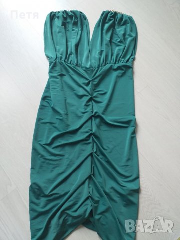 Чудесна рокля с метален орнамент на раменете, става и за туника 