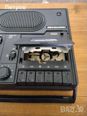 Продавам ретро портативен касетен магнетофон Весна 205-1 /Vesna 205-1 произвеждан в СССР, снимка 10 - Колекции - 54166610