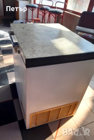 Продавам хоризонтален фризер-ракла марка Candy 200L, снимка 3 - Фризери - 44313919