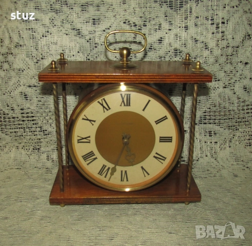 Настолен механичен часовник Весна