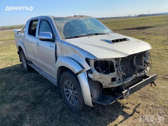 toyota hilux 3.0 d4d facelift navi на части тойота хайлукс автомат , снимка 5 - Автомобили и джипове - 49171638