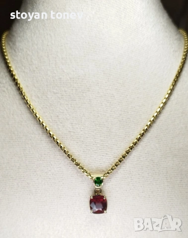 "Тайнствен Пламък“ – авторски медальон с редки натурални гранати! Нов!, снимка 11 - Колиета, медальони, синджири - 54083968