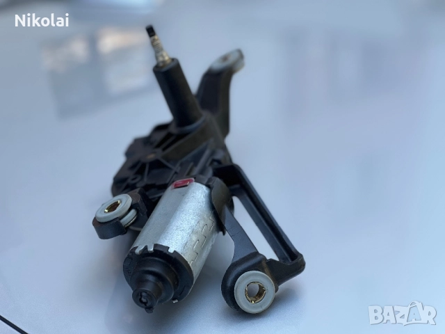 Моторче за чистачки на задна врата за BMW Seria 1 (2004->) [E81, E87], снимка 3 - Части - 52195229