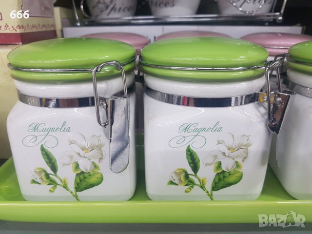Бурканчета с поставка, снимка 2 - Аксесоари за кухня - 40771856