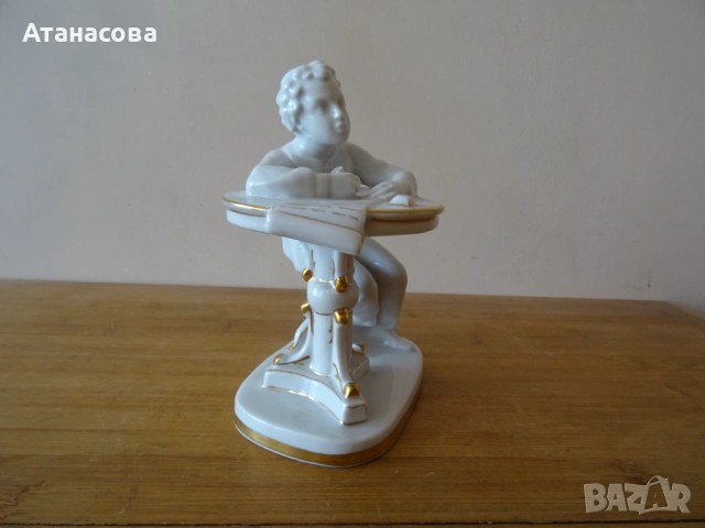 Порцеланова фигура Младият Пушкин ЛФЗ 1960 г, снимка 7 - Декорация за дома - 54293705