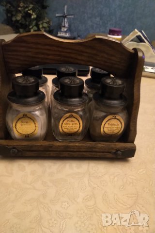 Холандска масивна дървена поставка с буркани за подправки 