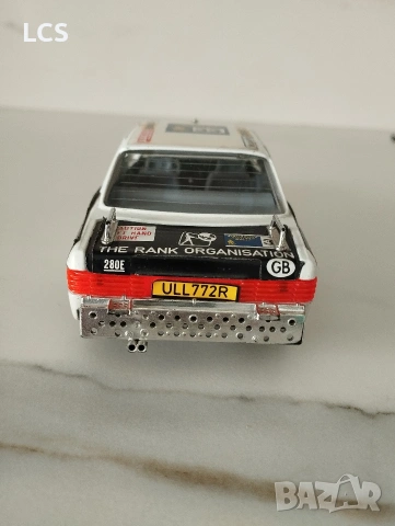 Bburago Mercedes 450 SEL Made in Italy Количка 1/24 , снимка 5 - Колекции - 54271547