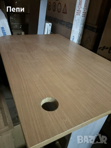 Бюро (с отвор за кабели), снимка 2 - Бюра - 52361775