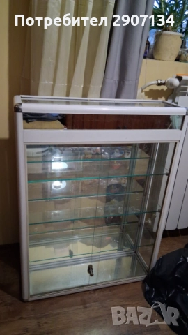 Шкаф, стъклен, алуминий 