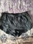 Дамски къси панталонки, снимка 1 - Къси панталони и бермуди - 40598906