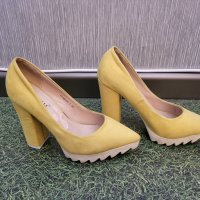 Маркови обувки на ток, снимка 1 - Дамски обувки на ток - 38854942