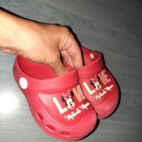 Крос чехли Minnie Mouse+обувки 24/25номер, снимка 1 - Детски обувки - 37549433