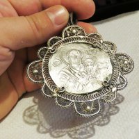 Възрожденска Сребърна икона, амулет, накит, медальон с Богородица, Дева Мария - Панагия 70 мм - Бого, снимка 11 - Антикварни и старинни предмети - 30339453
