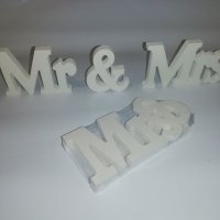 Дървен надпис Mr & Mrs, снимка 1 - Други - 38954210