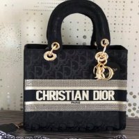Дамска чанта Christian Dior код 328, снимка 1 - Чанти - 34399302